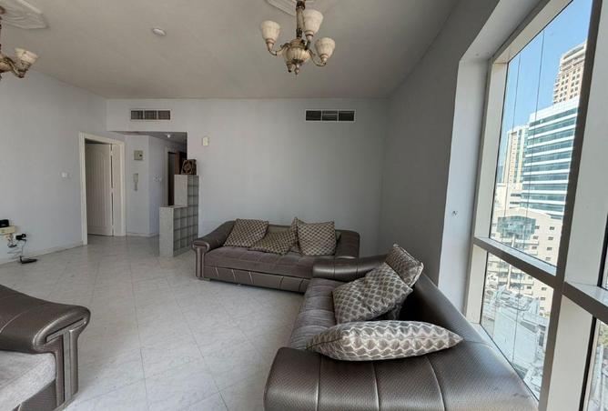 78196103 - Property Image 2