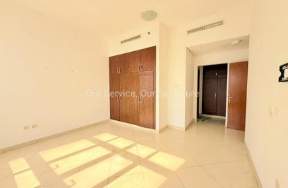 Apartment - 4 - 5 for rent in Al Mamzar Tower - Al Mamzar - Sharjah - Sharjah