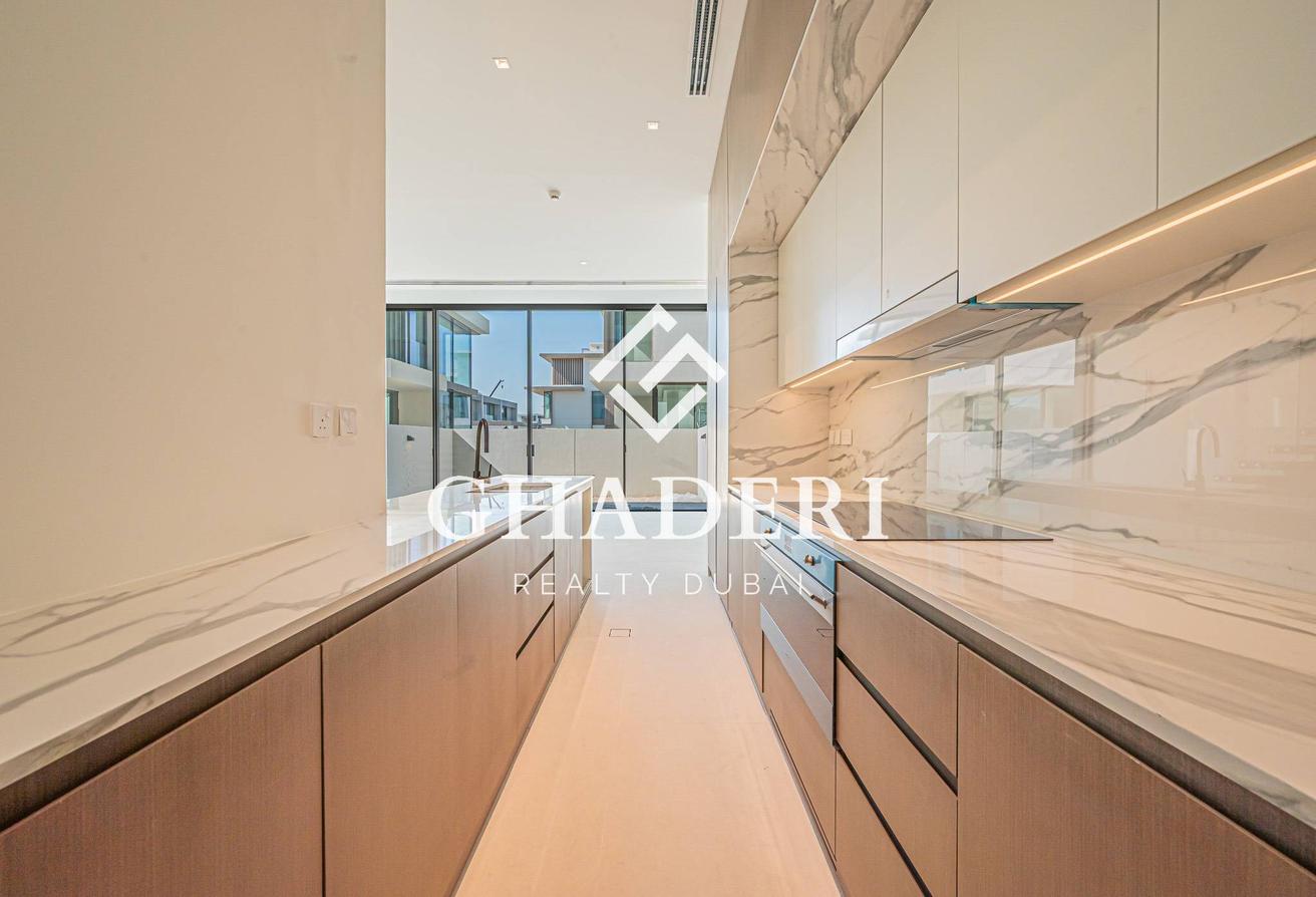 G+2 Layout I Spacious I Available Now photo 6