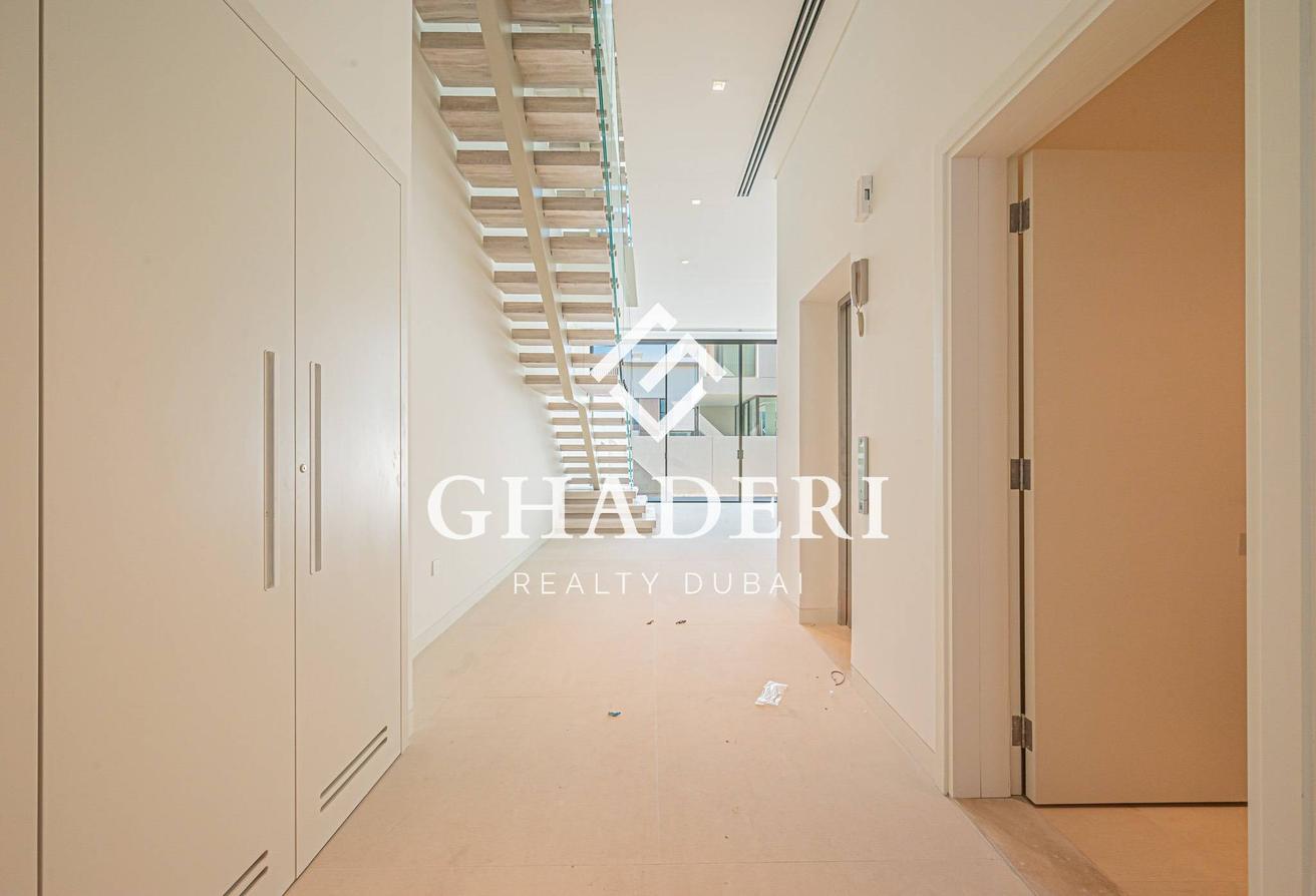 G+2 Layout I Spacious I Available Now photo 7
