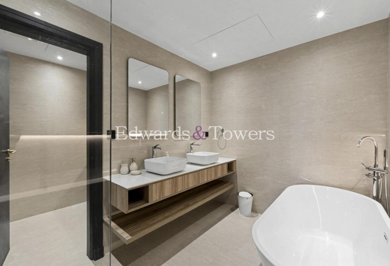 Exclusive|Upgraded|Furnished|Sea and Palm View photo 21