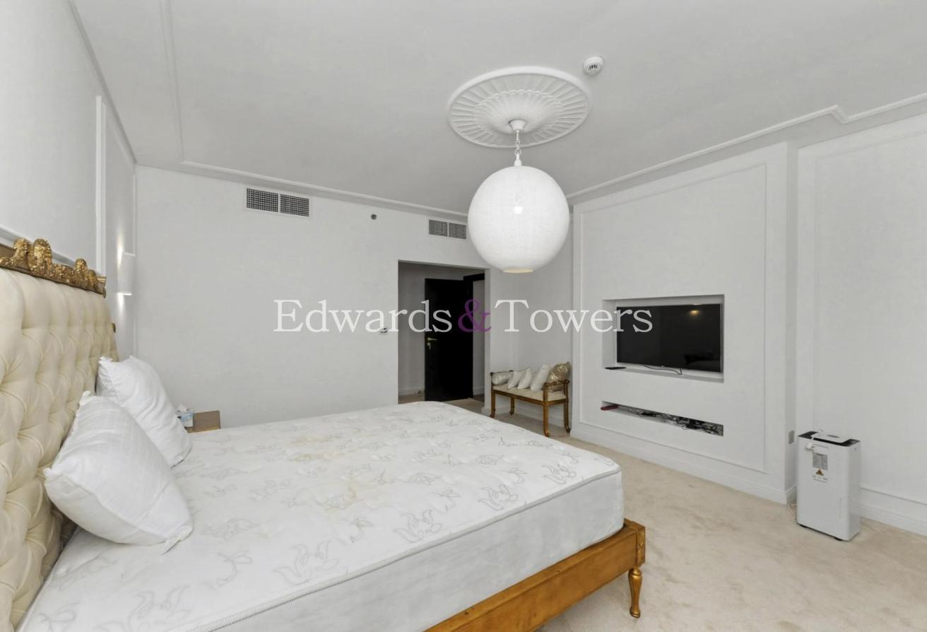 Exclusive|Upgraded|Furnished|Sea and Palm View photo 17