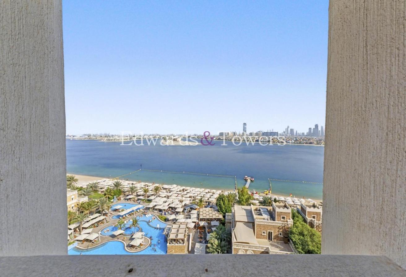 Exclusive|Upgraded|Furnished|Sea and Palm View photo 27
