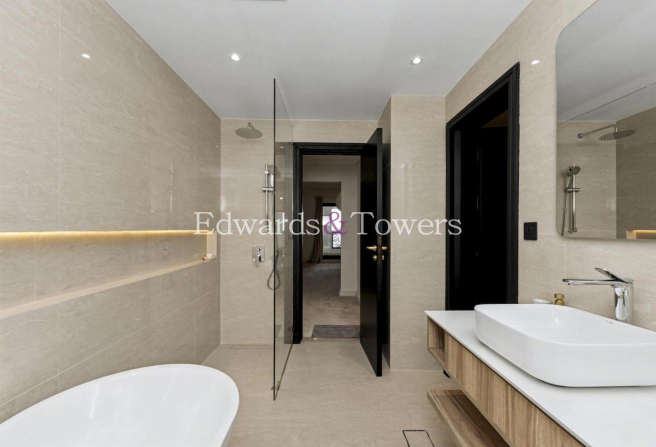 Exclusive|Upgraded|Furnished|Sea and Palm View photo 18