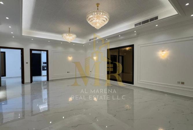 63641672 - Property Image 3