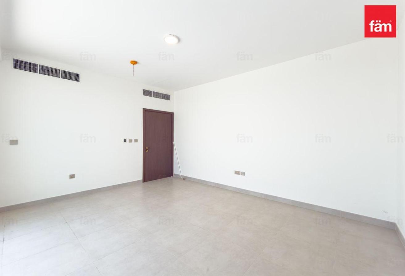Largest Layout | Park Backing Luxury 4br Villa photo 16