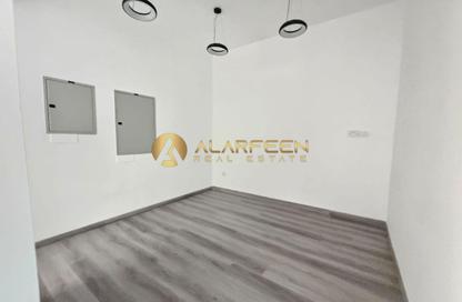 Villa - 3 - 3 for rent in Yellow Townhouses - District 12 - Jumeirah Village Circle - Dubai