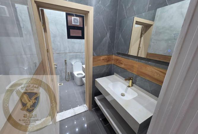 114168700 - Property Image 2