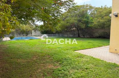 Villa - 3 Bedrooms - 5 Bathrooms for rent in District 7 - Jumeirah Park - Dubai