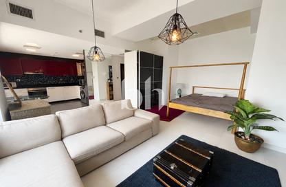 Apartment - Studio - 1 Bathroom for rent in Cayan Tower - Dubai Marina - Dubai