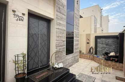 Villa - 4 Bedrooms - 6 Bathrooms for rent in Al Helio 2 - Al Helio - Ajman