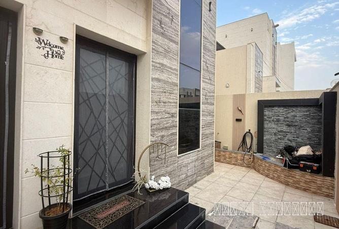 71128154 - Property Image 2