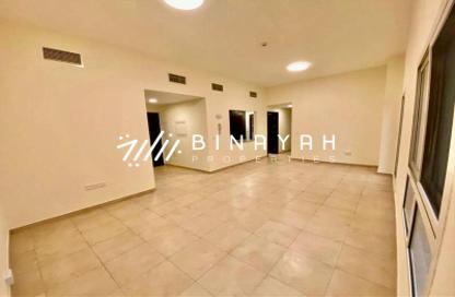 Apartment - 3 Bedrooms - 4 Bathrooms for sale in Al Thamam 49 - Al Thamam - Remraam - Dubai