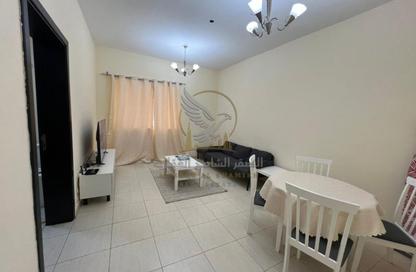 Apartment - 1 Bedroom - 2 Bathrooms for rent in Al Amira Village - Al Yasmeen - Ajman Apartment - 1 Bedroom - 2 Bathrooms for rent in Al Amira Village - Al Yasmeen - Ajman