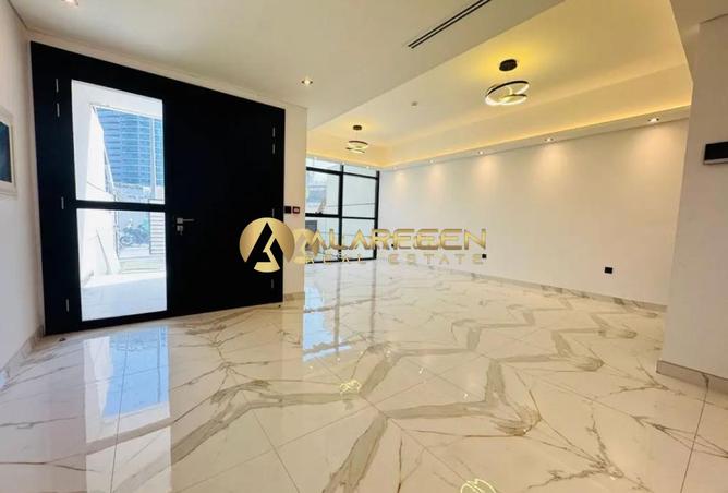 135621092 - Property Image 3