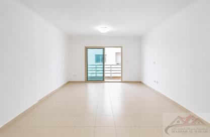Apartment - 1 Bedroom - 2 Bathrooms for rent in Muwaileh 29 Building - Muwaileh - Sharjah