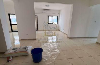 Apartment - 3 - 2 for rent in Aliaa 2 - Al Ghuwair - Al Gharb - Sharjah