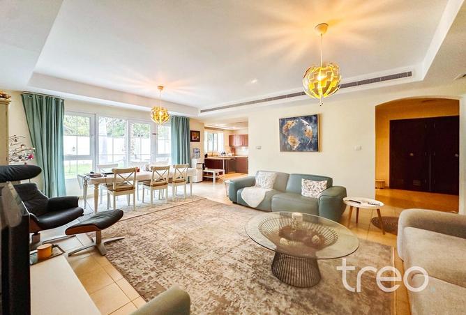 73123452 - Property Image 2