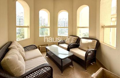 Apartment - 2 Bedrooms - 3 Bathrooms for rent in Al Nabat - Shoreline Apartments - Palm Jumeirah - Dubai