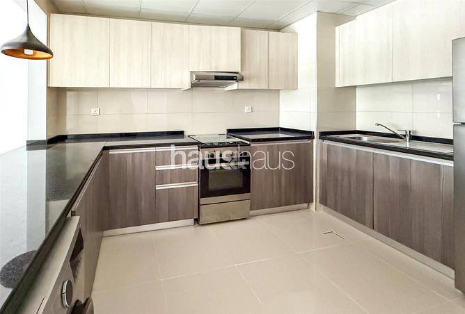 77385799 - Property Image 2