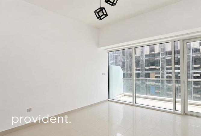 Spacious | Prime Location | Ready to Move In photo 3