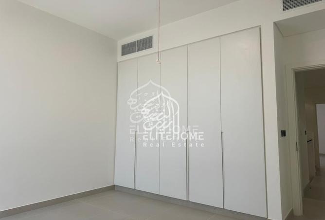 145068601 - Property Image 2