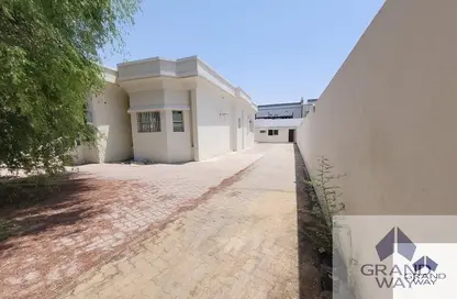 Villa - 4 Bedrooms - 5 Bathrooms for rent in Mirdif Villas - Mirdif - Dubai