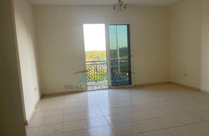 Apartment - Studio - 1 Bathroom for rent in Building IC1-EMR-23 - Emirates Cluster - International City - Dubai