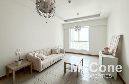 Apartment - 1 Bedroom - 2 Bathrooms for rent in Sulafa Tower - Dubai Marina - Dubai
