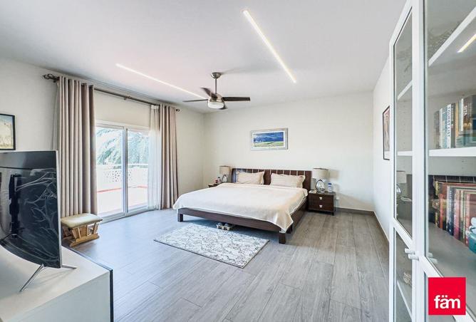 87882635 - Property Image 2
