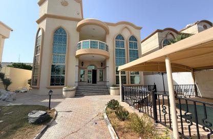 Villa - 4 Bedrooms - 5 Bathrooms for rent in Al Jazzat - Al Riqqa - Sharjah