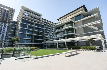 Apartment - 2 Bedrooms - 2 Bathrooms for rent in Seagate Building 3 - Seagate - Mina Rashid - Dubai