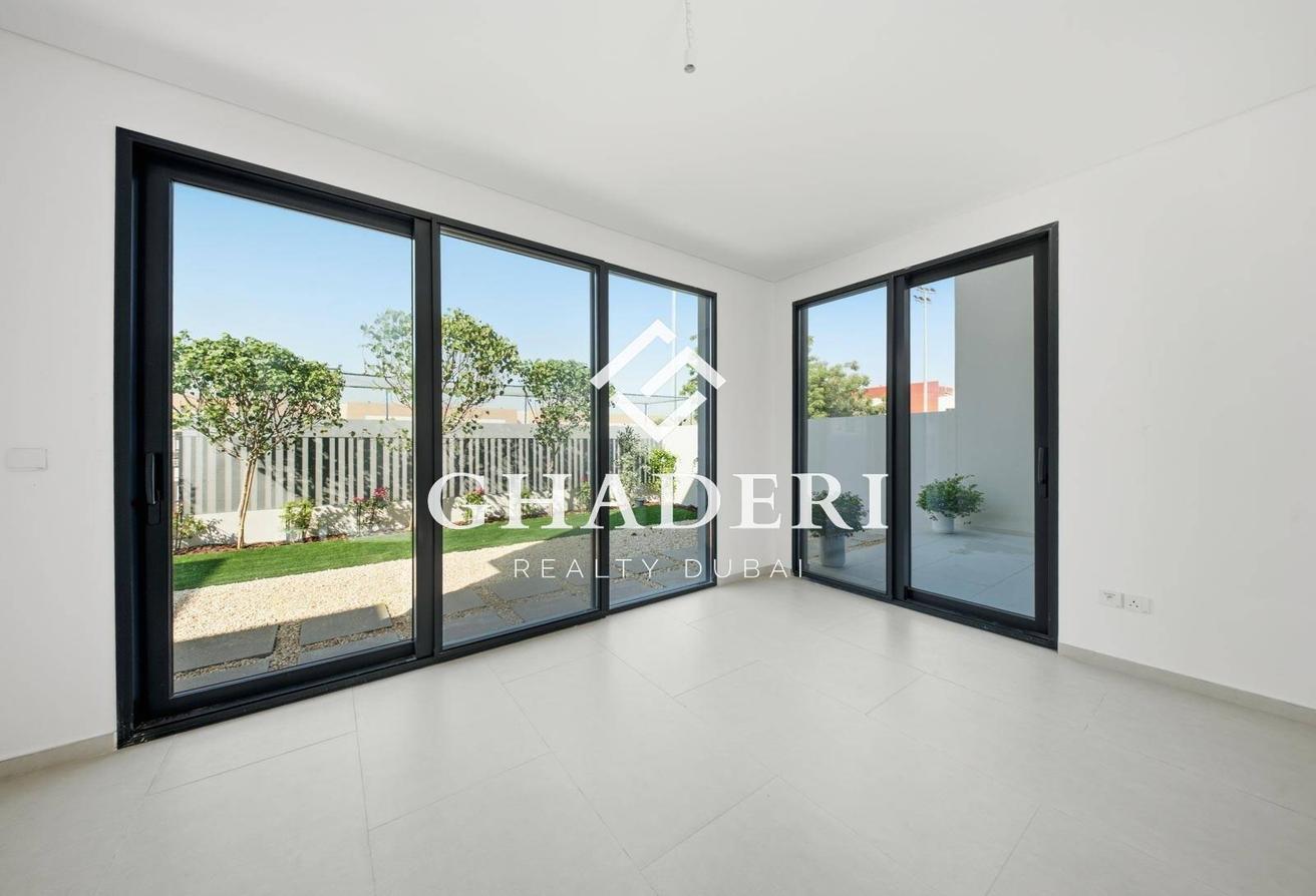 Brand New | Huge Plot | Brand New photo 5
