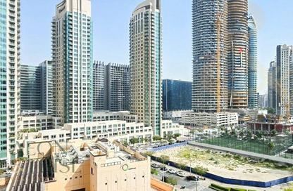 Apartment - 1 Bedroom - 1 Bathroom for rent in Burj Royale - Downtown Dubai - Dubai