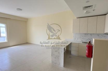 Apartment - 2 - 4 for rent in Al Watan Tower - Ajman Corniche Road - Ajman Apartment - 2 - 4 for rent in Al Watan Tower - Ajman Corniche Road - Ajman
