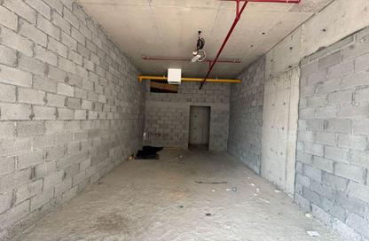 Retail - Studio - 1 Bathroom for rent in L'horizon Residence - International City Phase 2 - Al Warsan 4 - Al Warsan - Dubai