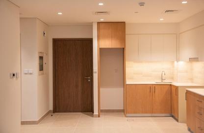 Apartment - 1 Bedroom - 1 Bathroom for rent in Seagate Building 2 - Seagate - Mina Rashid - Dubai