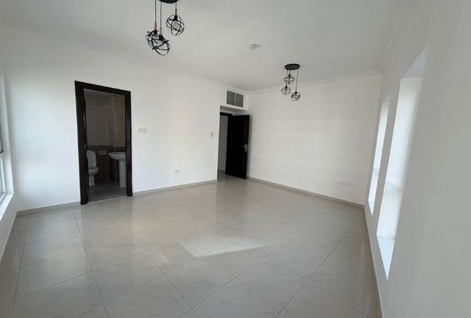 121112790 - Property Image 3