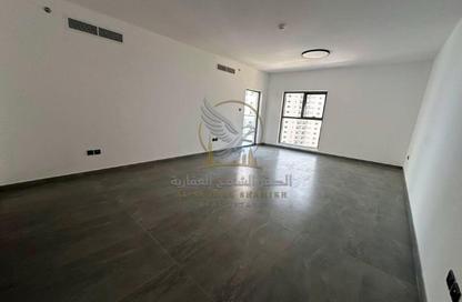 Apartment - 3 - 5 for rent in Al Majaz 3 - Al Majaz - Sharjah