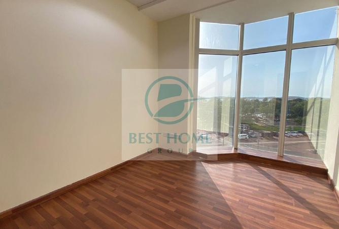 104252096 - Property Image 2