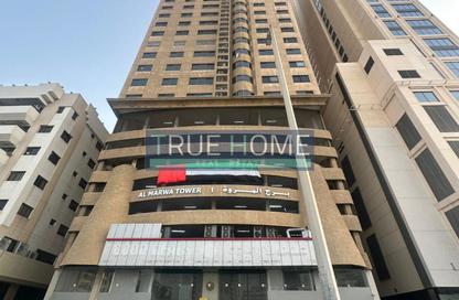 Apartment - 3 Bedrooms - 4 Bathrooms for rent in Al Marwa Tower 1 - Al Marwa Towers - Cornich Al Buhaira - Sharjah