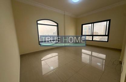 Apartment - 3 Bedrooms - 4 Bathrooms for rent in Al Marwa Tower 1 - Al Marwa Towers - Cornich Al Buhaira - Sharjah