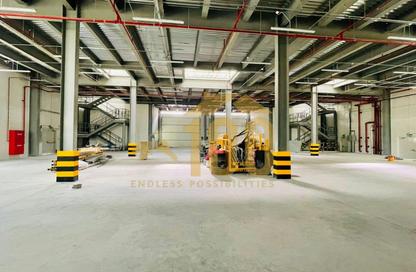 Warehouse - Studio - 2 for rent in Al Warsan 1 - Al Warsan - Dubai