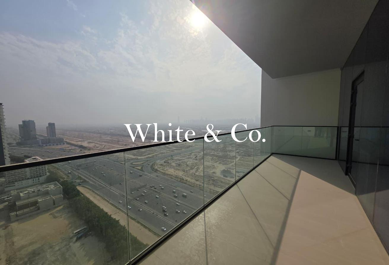 High Floor| Marina Skyline| Multiple Cheqs photo 5