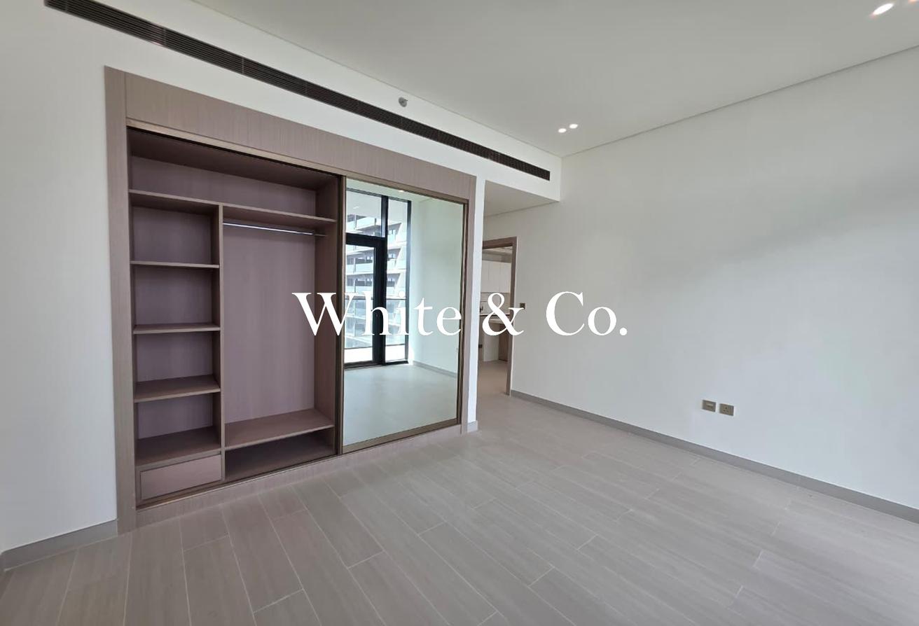 High Floor| Marina Skyline| Multiple Cheqs photo 15
