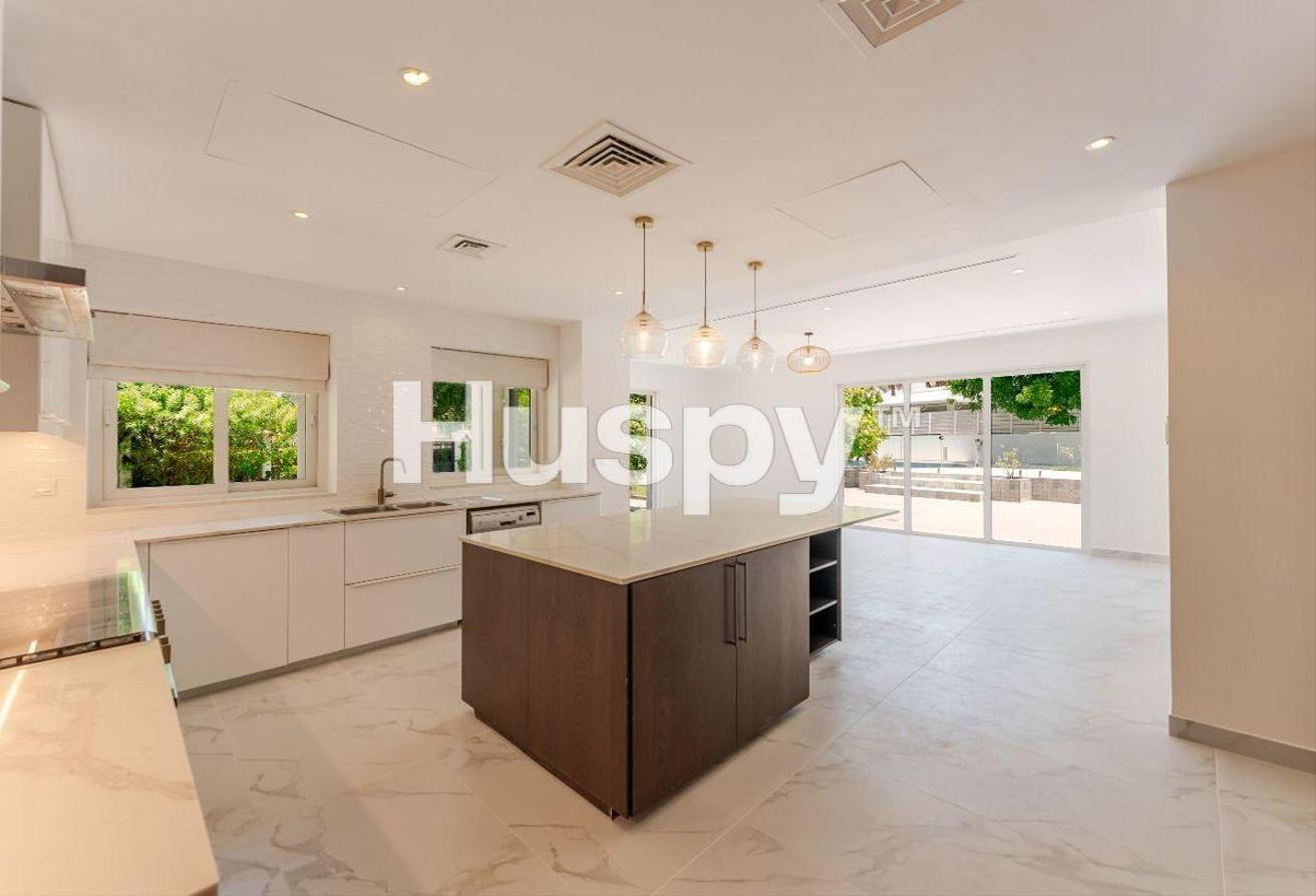 Fully Upgraded | Park Backing | Vacant photo 5
