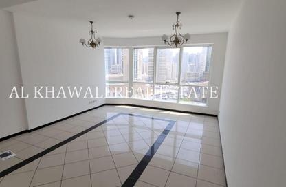 Apartment - 2 Bedrooms - 2 Bathrooms for rent in Al Fardan Centre - Al Majaz 3 - Al Majaz - Sharjah