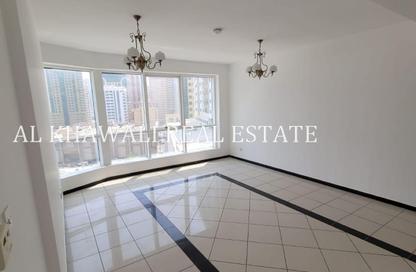 Apartment - 2 Bedrooms - 2 Bathrooms for rent in Al Fardan Centre - Al Majaz 3 - Al Majaz - Sharjah