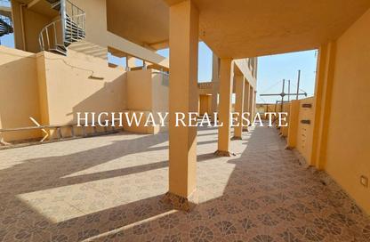 Penthouse - 4 - 6 for rent in Al Khan - Sharjah