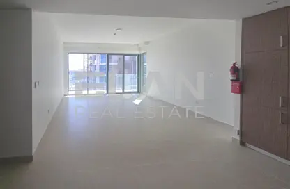 Apartment - 2 Bedrooms - 2 Bathrooms for rent in Seagate Building 1 - Seagate - Mina Rashid - Dubai